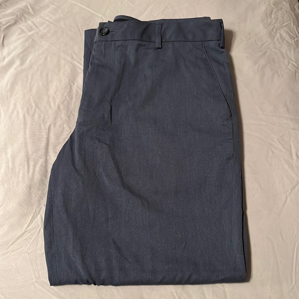 Van Heusen Dress pants, Size 36x29, Blue